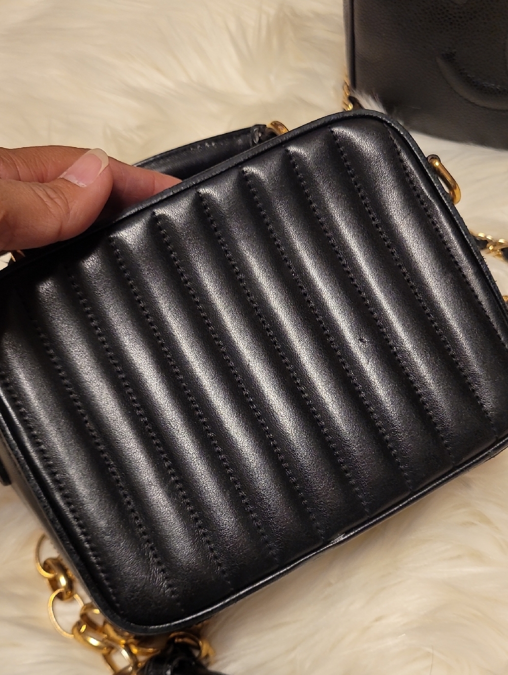 Dolce & Gabbana Black Quilted Leather Crossbody with Gold DG Logo - Picture 5 of 11